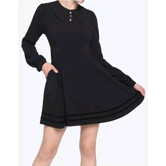 Hot Topic Dresses & Skirts - Hot Topic Small Dress Black Collared Long Sleeve Silver Skull Button Accents